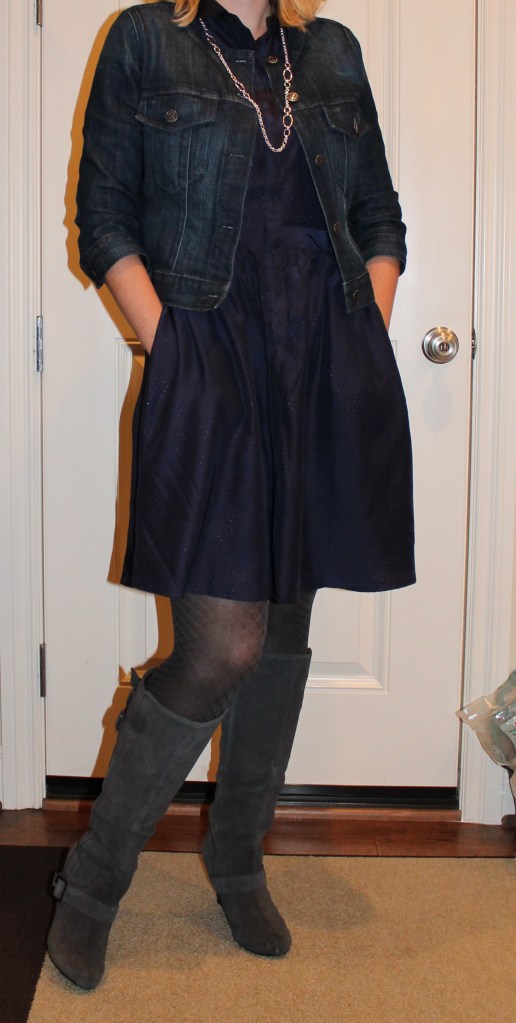 navy dress and patterned tights